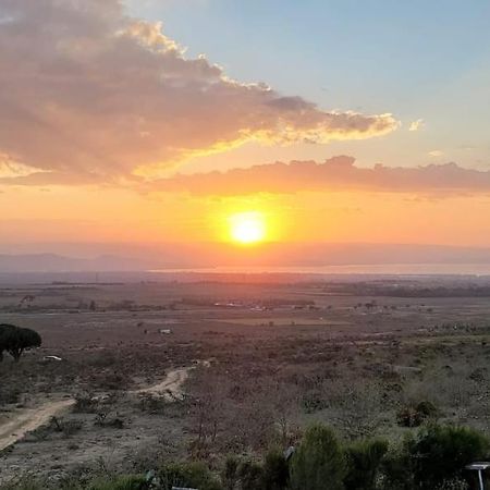 فيلا Ole Munyak-4 Bed House On The Hill نيفاشا المظهر الخارجي الصورة