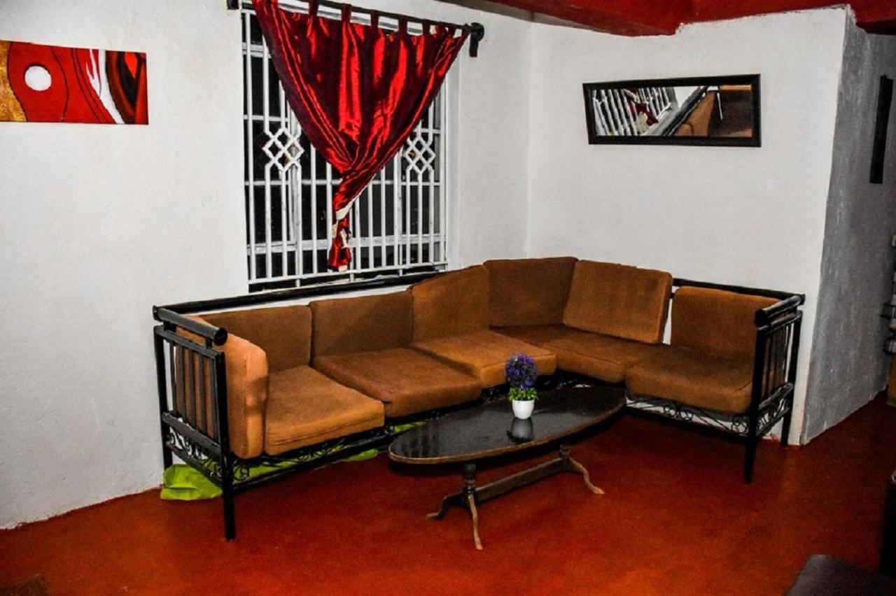 فيلا Ole Munyak-4 Bed House On The Hill نيفاشا المظهر الخارجي الصورة